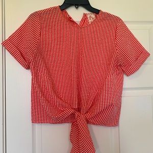 Red/White seersucker top. Brand: Sadie & Sage (from boutique) Size: Small